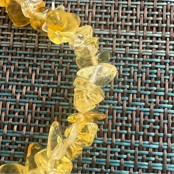 5/$25 Beautiful Stretchy Bracelet - Picture 3 of 4